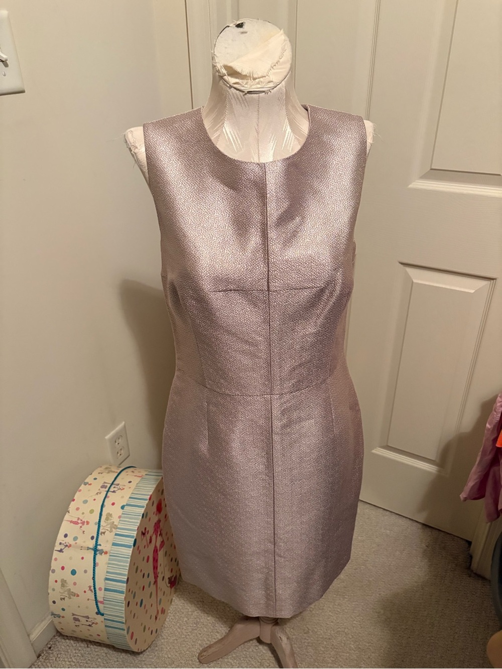 J. Mendel Shimmering Light champagne  glitter Sheath Dress size 10 $910 - Picture 9 of 10
